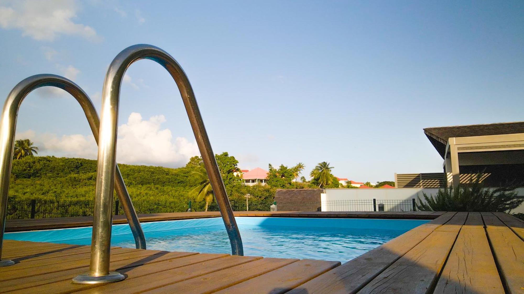 Studio Avec Piscine, A 3 Minutes A Pied Des Plages Сент-Анн Экстерьер фото